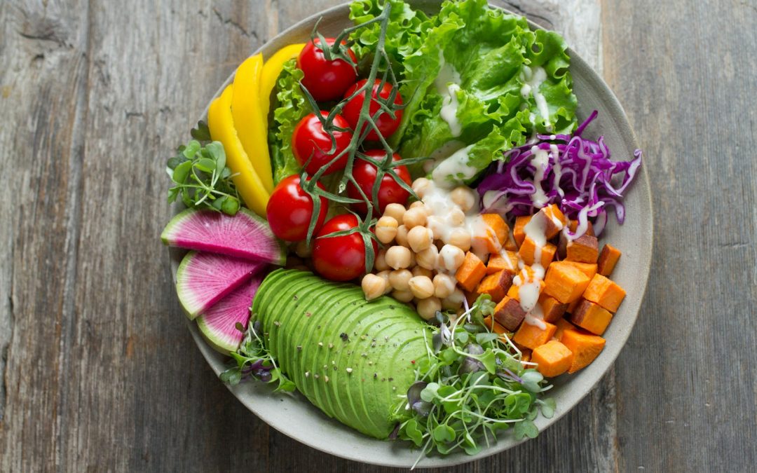 How Long After Teeth Whitening Can I Eat Normally?